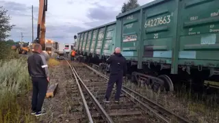 В Красноярском крае с рельсов сошли три вагона с цементом В Красноярском крае с рельсов сошли три вагона с цементом