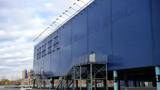 В Новосибирске с бывшего гипермаркета IKEA сняли вывеску В Новосибирске с бывшего гипермаркета IKEA сняли вывеску