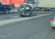 Смертельное ДТП под Красноярском: легковушка столкнулась с фурой