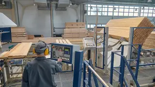 Экология и современная эстетика: в Красноярске запустилось мебельное производство из качественной сибирской древесины Экология и современная эстетика: в Красноярске запустилось мебельное производство из качественной сибирской древесины