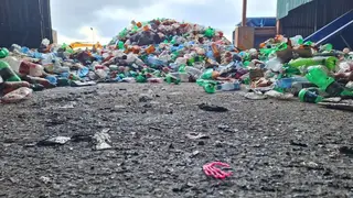 Больше двух тысяч КамАЗов с мусором вывезли с незаконных свалок в текущем году в Красноярске Больше двух тысяч КамАЗов с мусором вывезли с незаконных свалок в текущем году в Красноярске