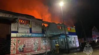 Торговый центр «Июнь» загорелся в Нижней Пойме Красноярского края Торговый центр «Июнь» загорелся в Нижней Пойме Красноярского края