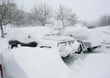 Режим свободного посещения ввели в школах Камчатки на ближайшие два для из-за сильнейшего снегопада