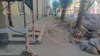 «Ходить сложно даже обычному человеку»: мэр Красноярска прошёлся по ремонтируемым улицам и нашёл проблемы «Ходить сложно даже обычному человеку»: мэр Красноярска прошёлся по ремонтируемым улицам и нашёл проблемы