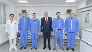 Получившим ранение в Херсонской области полицейским из Красноярского края дали медали Получившим ранение в Херсонской области полицейским из Красноярского края дали медали