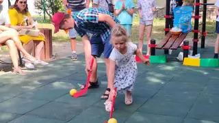 Площадка для особенных детей с сенсорной дорожкой, которую сделали ребята с инвалидностью открылась в Красноярском крае Площадка для особенных детей с сенсорной дорожкой, которую сделали ребята с инвалидностью открылась в Красноярском крае