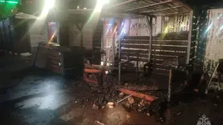 Два уличных прилавка сгорели этой ночью в Красноярске Два уличных прилавка сгорели этой ночью в Красноярске