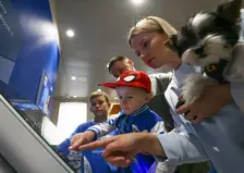 В ВТБ посчитали, сколько россияне держат на общем счете для семейных трат