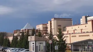 СФУ выплатит по 300 тысяч рублей семьям погибших в массовой аварии студенток СФУ выплатит по 300 тысяч рублей семьям погибших в массовой аварии студенток